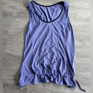 Lululemon tank